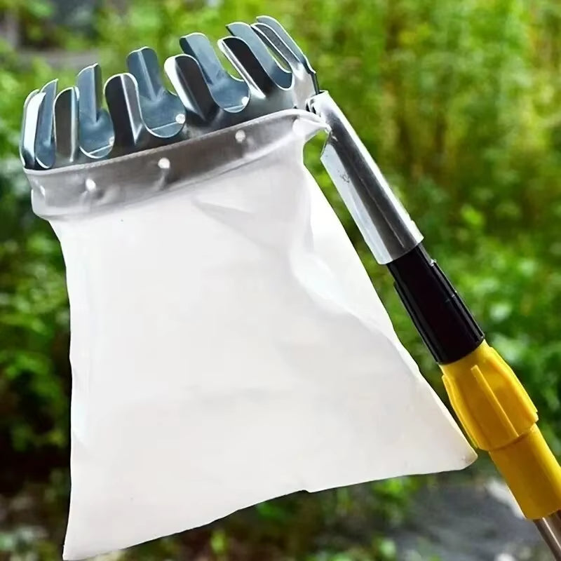 Grab your 1Pc Metal Cherry Picker Tool! 🍒 Harvest fruits effortlessly with this handy Fruit Picker Basket Head! Perfect for garden enthusiasts! 🌳✨
